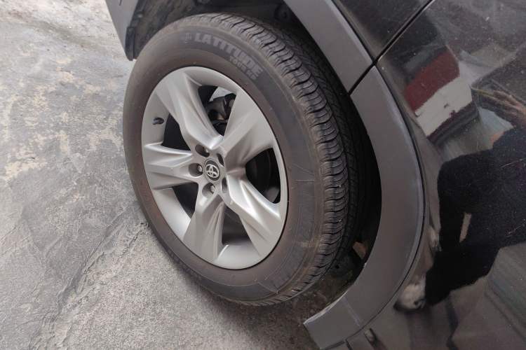 Used Toyota Highlander 2017 2.0T Four-Wheel Drive Luxury Edition 7 Seats