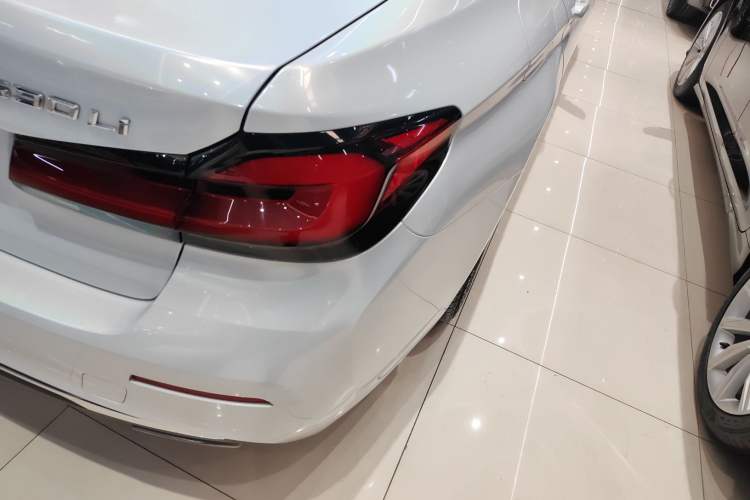 Used BMW 5 Series 2021 Restyled 530Li Leading Edition Luxury Package
