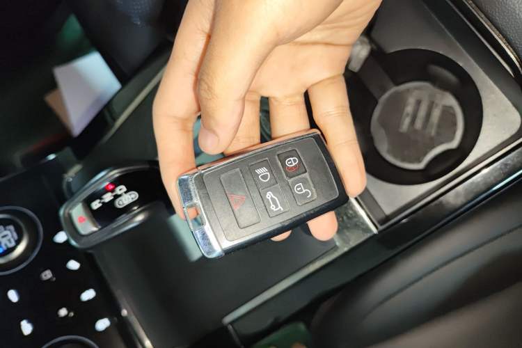 Used Land Rover Range Evoque 2020 249 PS R-DYNAMIC S Sport Edition
