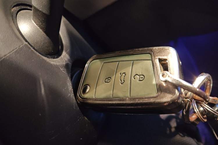 Used Volkswagen Bora 2021 1.5L Automatic Fashionable Smart Connectivity Version Vehicle Key