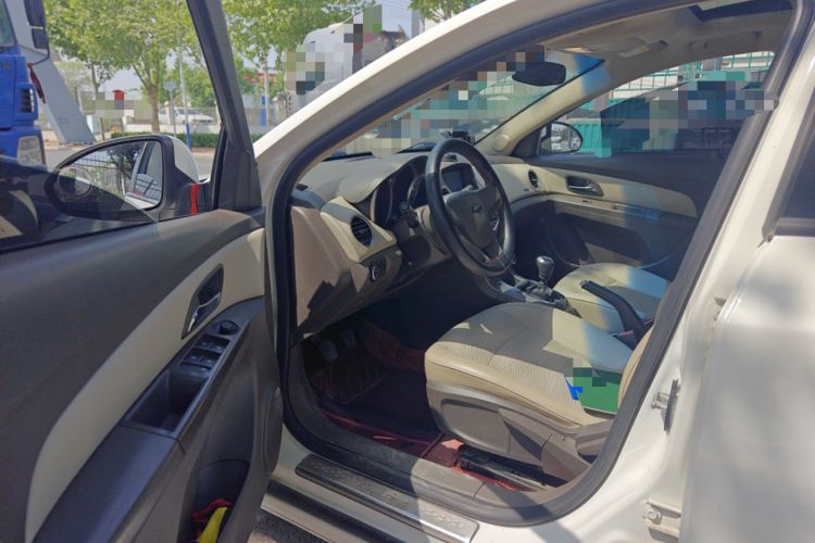 Used Chevrolet Cruze 2015 1.5L Classic SE MT