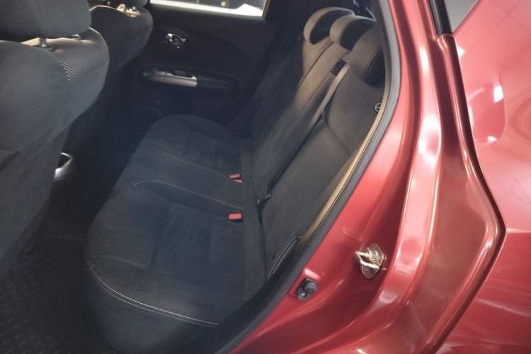 Used Infiniti ESQ 2014 1.6L Spontaneous Edition