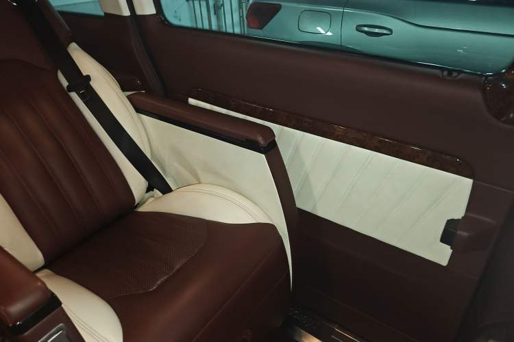 Used Mercedes-Benz Viano 2013 3.5L Dynamic Edition Left Rear Door Interior