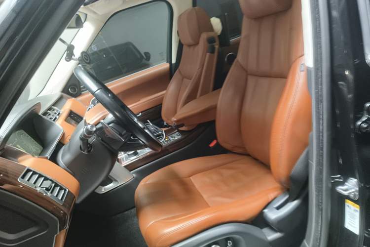 Used Land Rover Range 2016 5.0 SC V8 AB Prestige Extended Version
