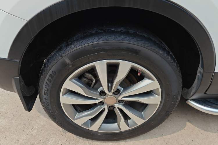 Used Geely Auto Emgrand X7 Sport 2016 1.8TD Automatic Smart Model Right Rear Wheel Hub