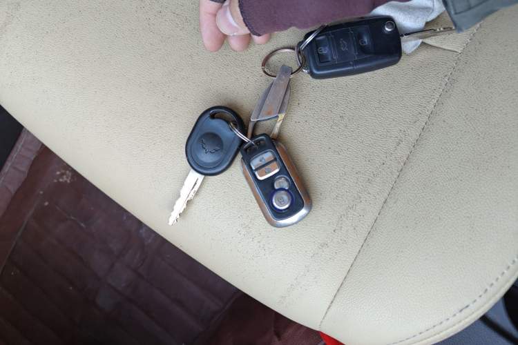 Used Wuling Hongguang 2015 1.5L S Basic Version China V Standard