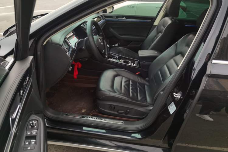 Used Volkswagen Phideon 2018 Revised Version 380TSI Two-Wheel Drive Business Edition