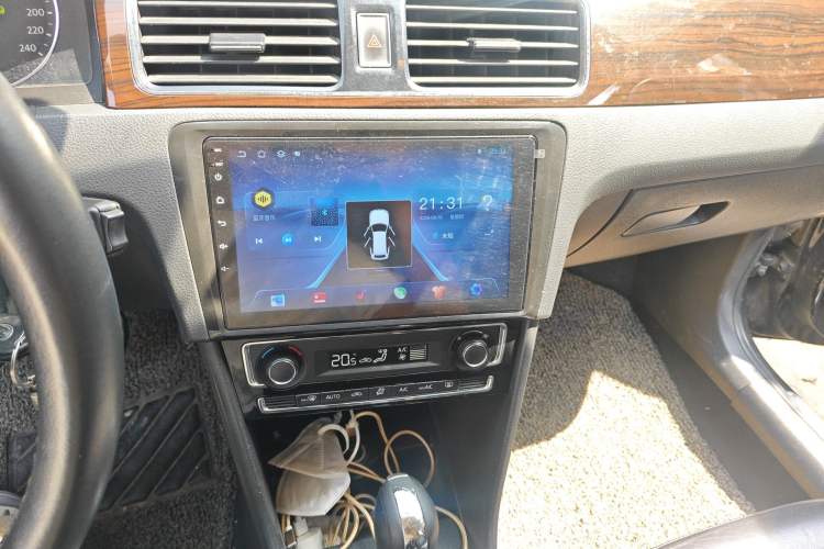 Used Volkswagen Santana 2013 1.6L Automatic Luxury Edition