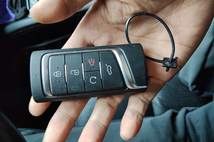 Used GAC Trumpchi GS8 2017 320T Four-Wheel Drive Luxury Smart Connectivity Version (7 Seats) Interior 1