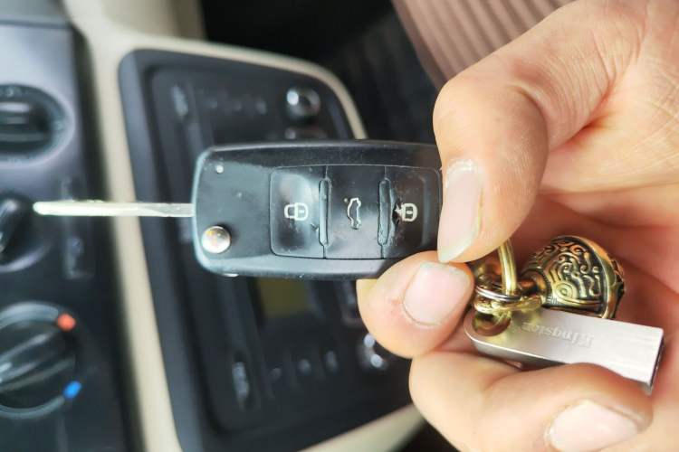 Used Skoda Fabia 2012 1.4L Manual Jingling Edition
