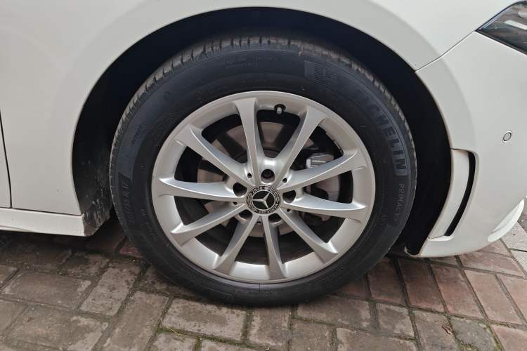 Used Mercedes-Benz A-Class 2020 Restyled A 200 L Sport Sedan Fashion Version