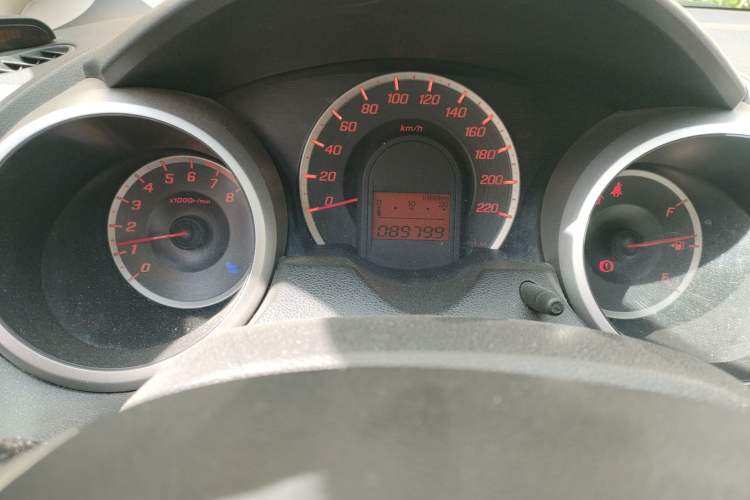 Used Honda Fit 2011 1.3L automatic comfort version