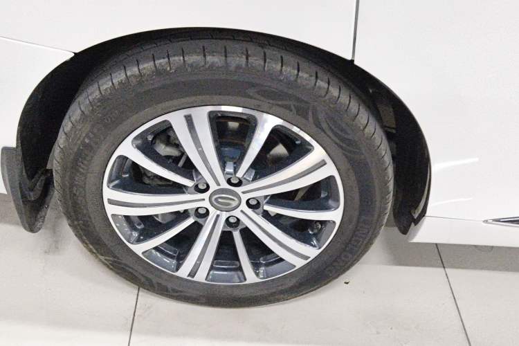 Used GAC Trumpchi M8 2019 320T Ultimate Edition Right Rear Wheel Hub