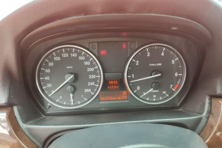 Used BMW 3 Series 2011 320i Luxury Edition Instrument Cluster