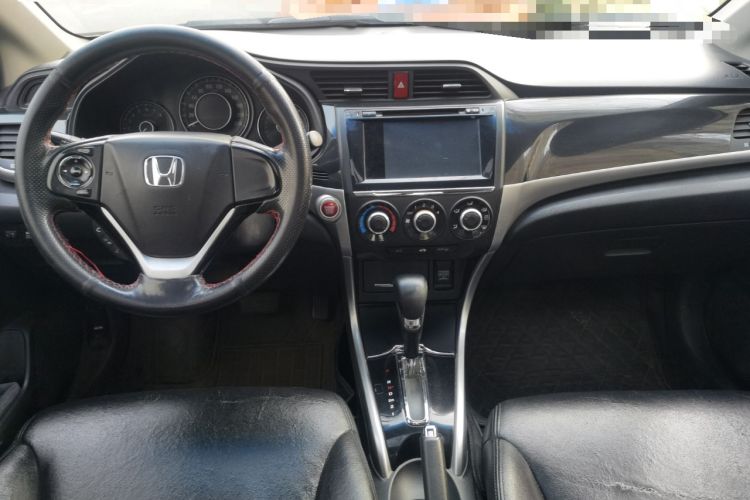Used Honda Crider 2013 1.8L automatic luxury edition

