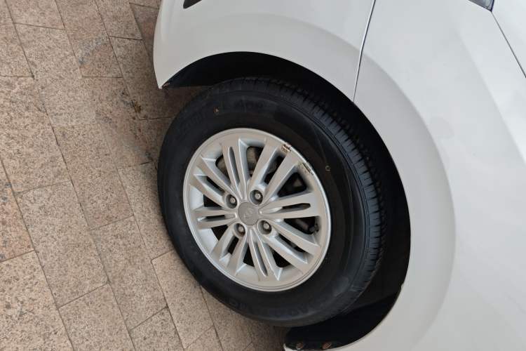 Used Kia Pegas 2019 1.4L Manual Value Edition National VI Standard Left Front Wheel Hub