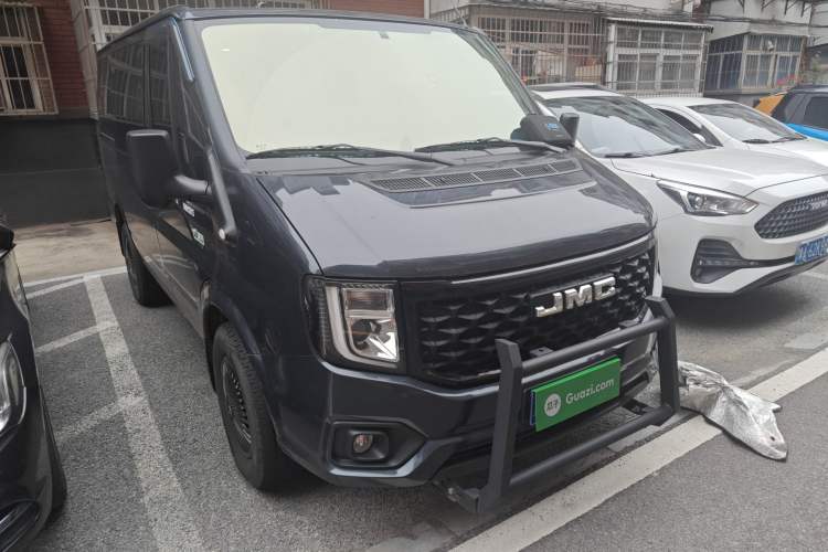 Used JMC Fushun 2025 2.0T 8AT Diesel Short-Wheelbase Garage-Version Commercial Multi-Purpose Passenger Vehicle with 5/6 Seats