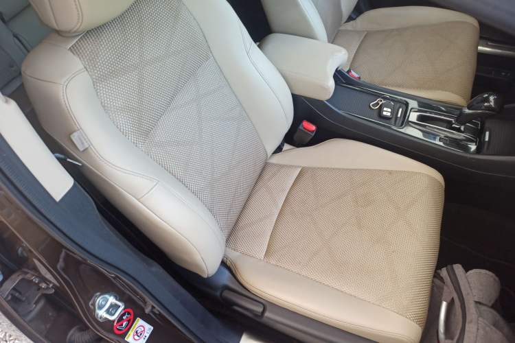 Used Honda Jade 2016 1.8L Automatic Comfort Elite Version 5 Seats
