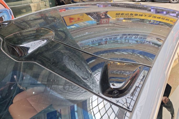 Used Nio ET5 2024 75 kWh Roof