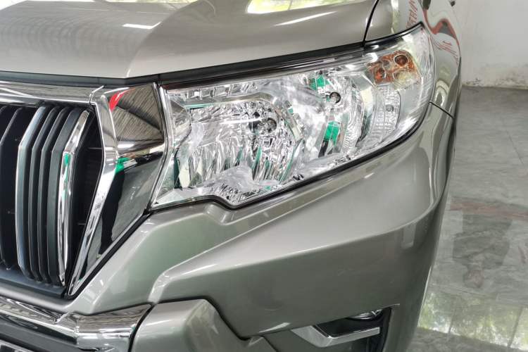 Used Toyota Prado 2018 4.0L TXL Dual Airbags External Mount – Middle East
