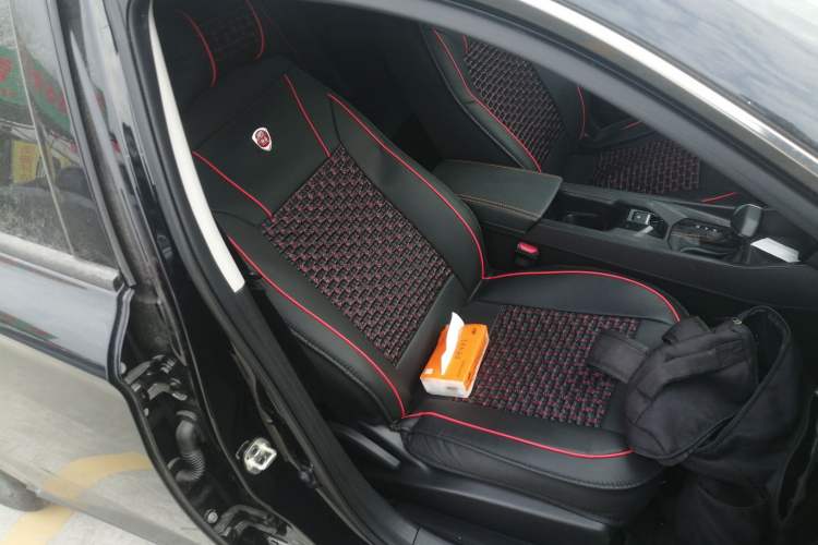 Used Dongfeng Aeolus Yixuan 2025 1.5L Automatic Luxury Version
