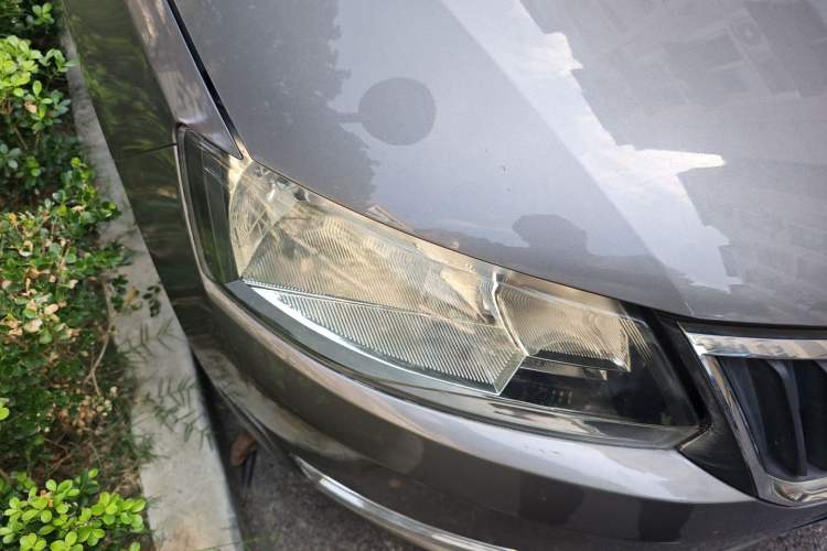 Used Skoda Rapid 2013 1.6L Manual Smart Selection Model
