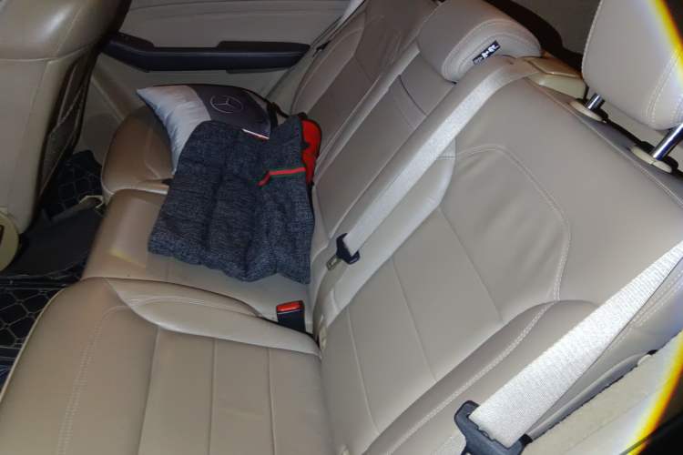 Used Mercedes-Benz M-Class 2014 ML 400 4MATIC Luxury Model
