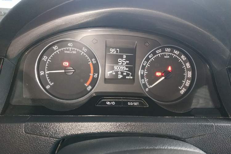 Used Skoda Rapid Spaceback 2016 Revised Version 1.4L Manual Front-Drive Edition