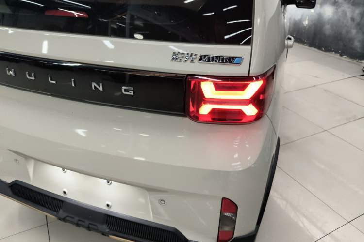Used Wuling Hongguang MINIEV 2022 GAMEBOY 300km Play Edition Lithium Iron Phosphate
