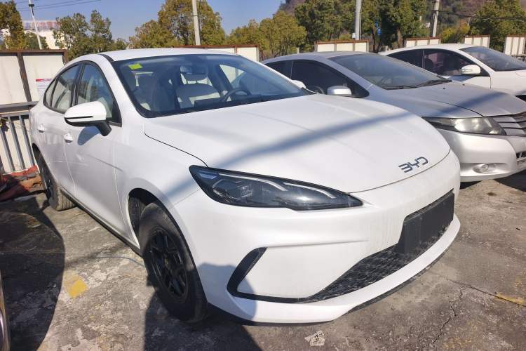 Used BYD Seal 05 DM-i 2026 DM-i 128KM Luxury Edition Exterior 2