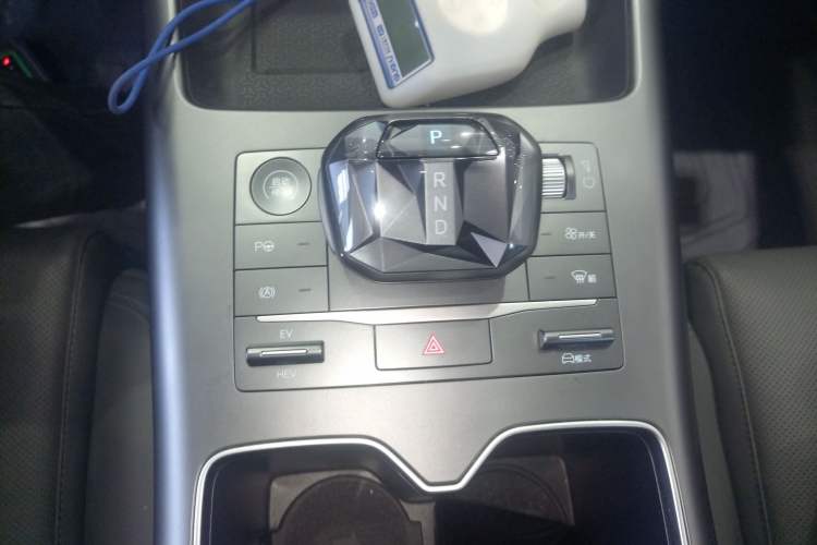 Used BYD Song Pro New Energy 2025 Second-Generation Intelligent Driving Version DM-i 115KM Excellence Edition Gear Lever