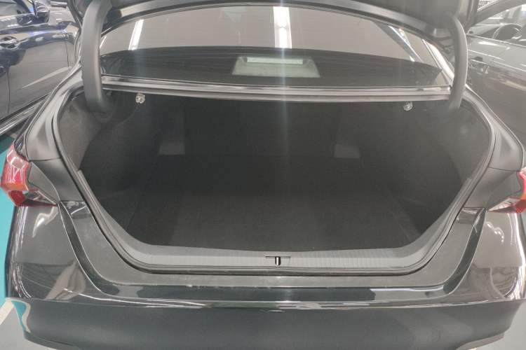 Used Toyota Avalon 2022 2.0L Luxury Edition