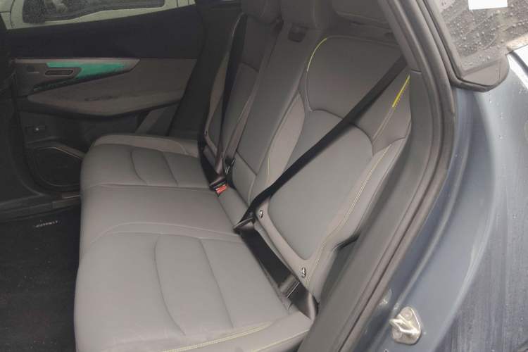 Used Lynk & Co 08 EM-P 2023 220km All-Wheel-Drive Performance Halo
