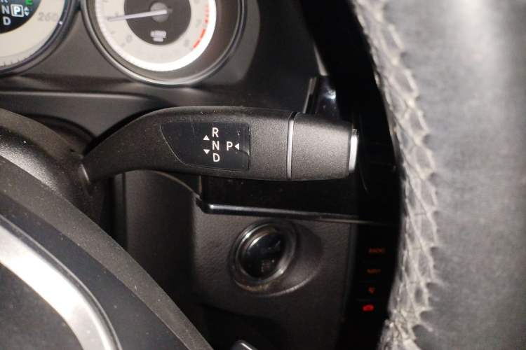 Used Mercedes-Benz E-Class 2015 Restyled E 260 L Sport Edition Gear Lever