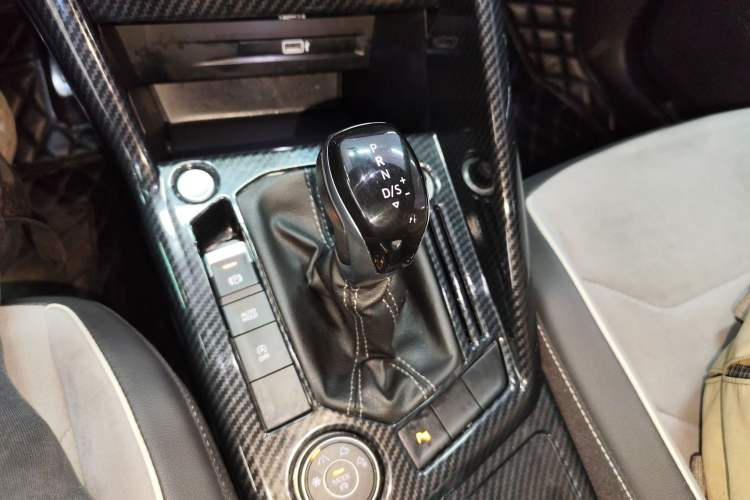 Used Volkswagen Tayron 2019 380TSI Four-Wheel Drive R-Line China VI-standard