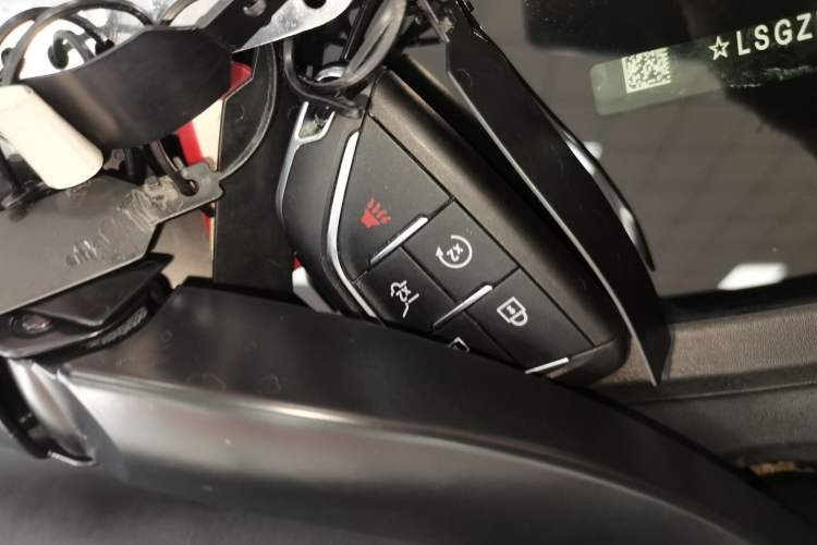 Used Cadillac XT4 2024 28T Two-Wheel-Drive Luxury Version