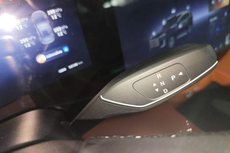 Used EXEED Lanyue C-DM 2025 180 Ultra-Long Range Ultra All-Wheel Drive 6-Seater