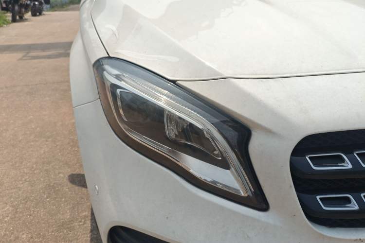 Used Mercedes-Benz GLA 2018 GLA 220 4MATIC Sport Edition Right Front Headlight