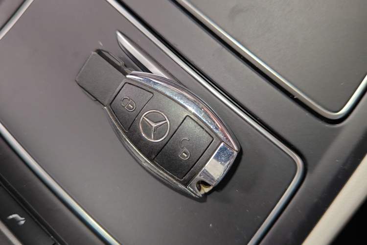 Used Mercedes-Benz B-Class 2015 B 200 Sport Edition Vehicle Key