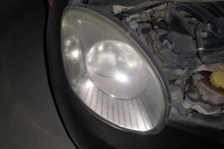 Used Chery QQ 2013 1.0L Manual Happy Edition Right Front Headlight