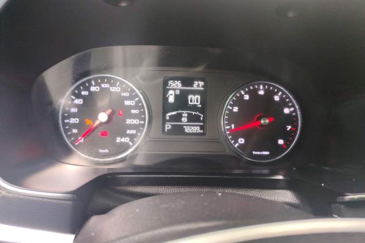 Used Roewe RX5 2018 20T Two-Wheel Drive Automatic Internet Smart Luxury Edition Odometer Close Up