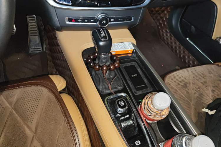 Used Volvo V90 2017 Cross Country T5 AWD Prestige Edition