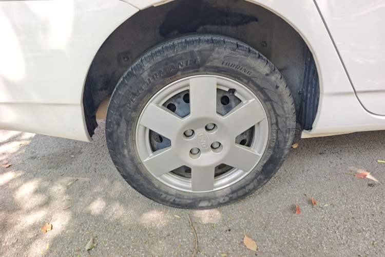 Used BYD F3 2012 Energy-Saving Model 1.5L Manual Comfort Version Right Rear Wheel Hub