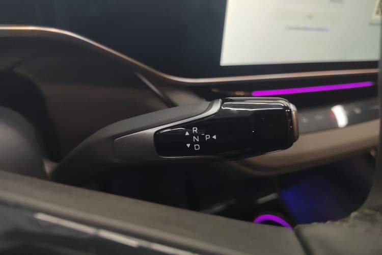 Used Hongqi EH7 2024 820 Pro Gear Lever