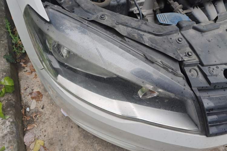 Used Volkswagen Jetta 2015 1.6L Manual Fashion Edition
