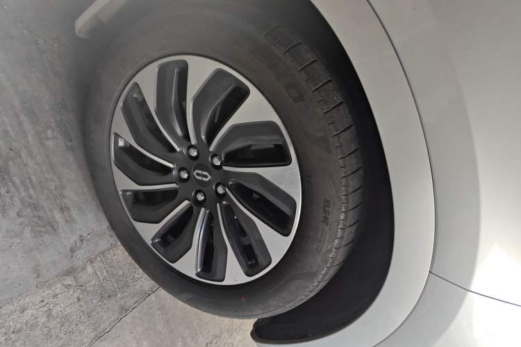 Used Hima AITO M7 2024 1.5T Intelligent Driving Rear-Drive Max Edition 6 Seats
