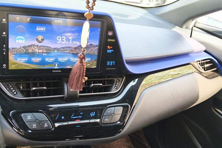 Used Toyota IZOA 2018 2.0L Yichi Version China VI Standard