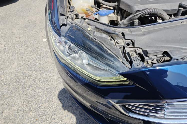 Used Ford Mondeo 2017 EcoBoost 180 Stylish Model Right Front Headlight