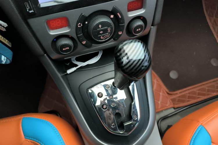 Used Peugeot 308 2009 1.6T SW Fashion Edition Gear Lever