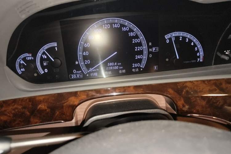 Used Mercedes-Benz S-Class 2012 S 300 L Prestige Grand Edition Odometer Close Up